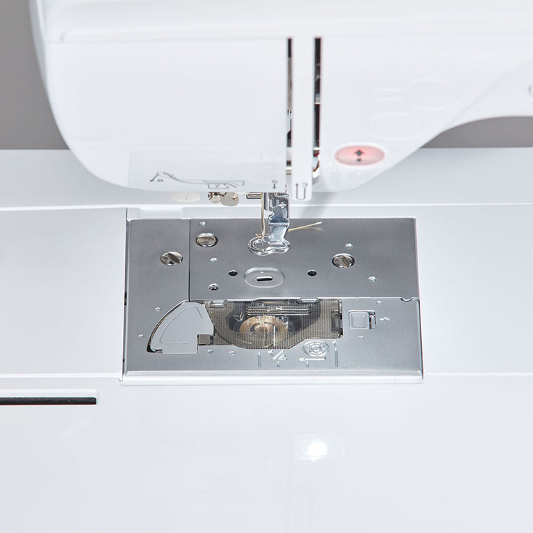 Brother Embroidery Machine NV880E