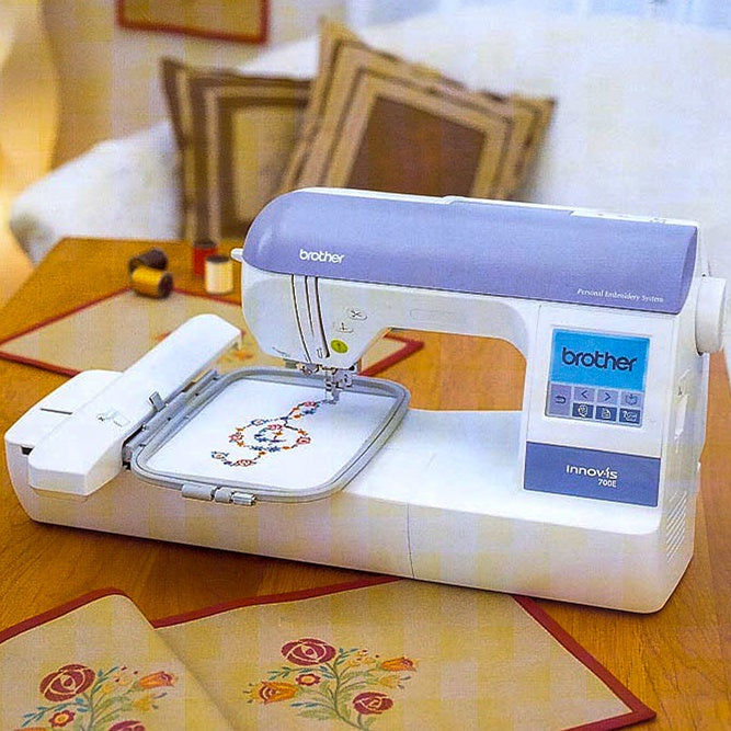 Brother INNOV-IS NV700E Embroidery Sewing Machines